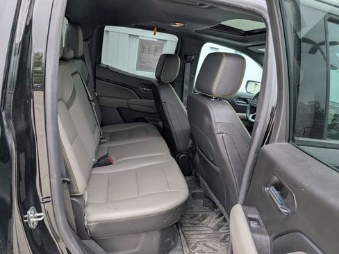 Used 2023 Chevrolet Colorado ZR2 w/ ZR2 Convenience Package III AWD/4WD image 18
