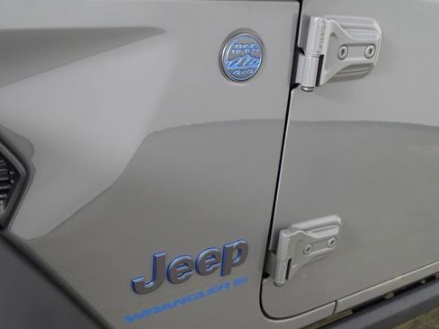 Used 2023 Jeep Wrangler Unlimited Rubicon 4xe w/ Steel Bumper Group image 45