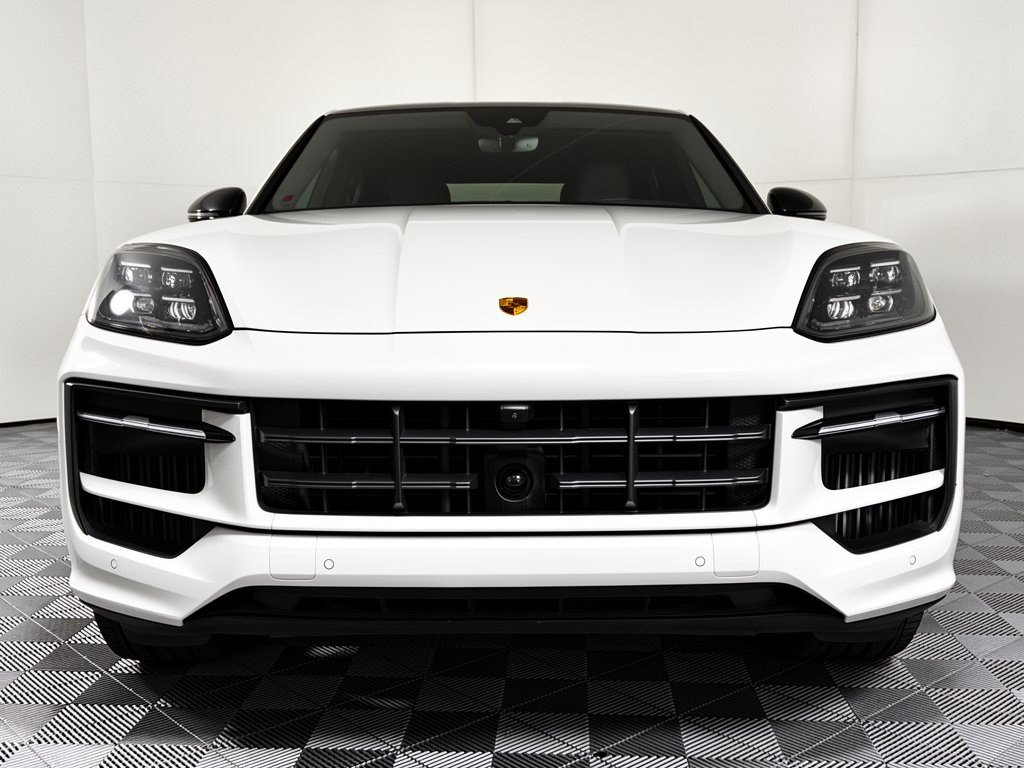 Certified 2025 Porsche Cayenne GTS AWD/4WD image 6