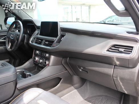 Used 2023 GMC Yukon AT4 w/ LPO, Floor Liner Package image 28