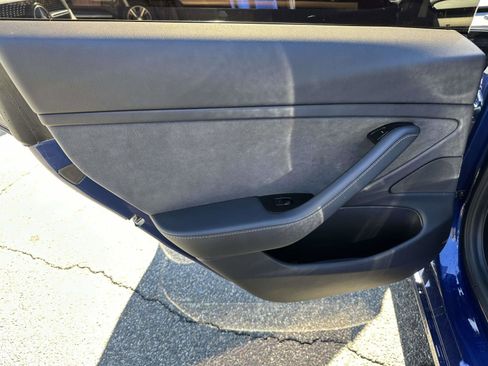 Used 2019 Tesla Model 3 Long Range image 17