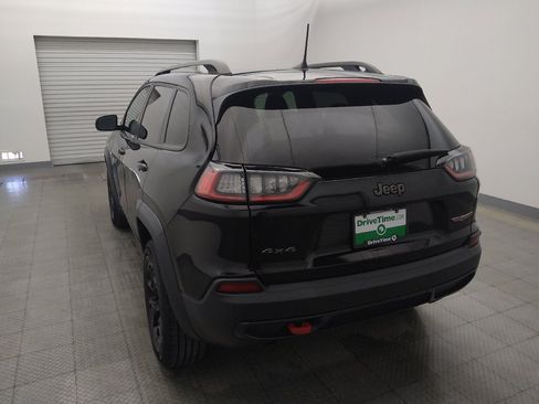 Used 2021 Jeep Cherokee Trailhawk w/ Comfort/Convenience Group AWD/4WD image 6