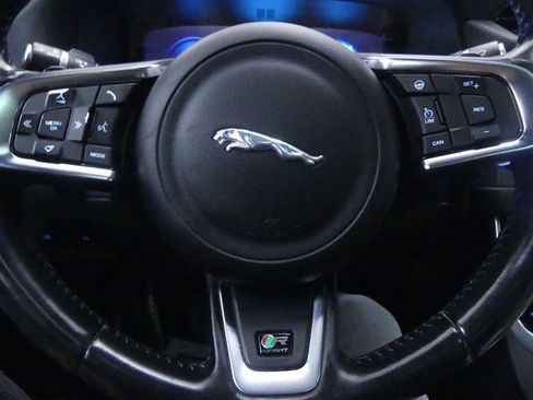 Used 2017 Jaguar XF R-Sport image 16