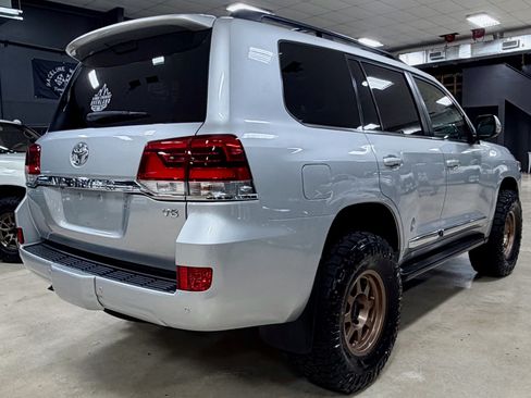 Used 2016 Toyota Land Cruiser AWD/4WD image 13