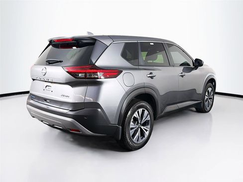 Used 2023 Nissan Rogue SV AWD/4WD image 7