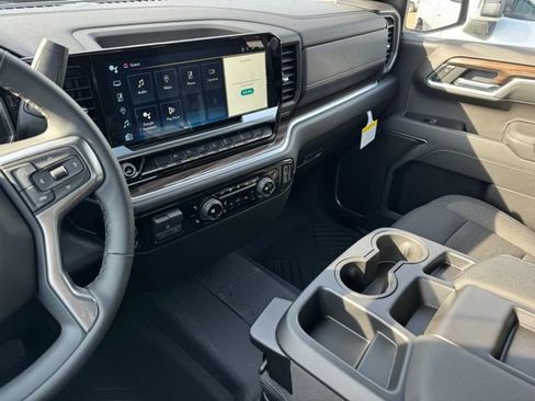 New 2026 Chevrolet Silverado 1500 LT AWD/4WD image 16