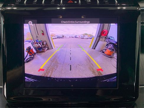 Used 2025 Jeep Grand Cherokee Laredo image 26