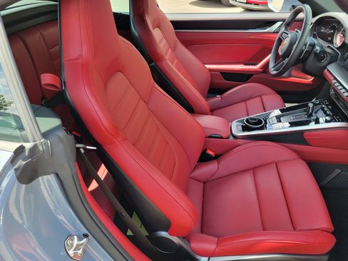 Certified 2025 Porsche 911 Turbo S AWD/4WD image 28