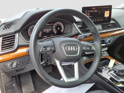 Used 2023 Audi Q5 2.0T Premium Plus w/ Premium Plus Package AWD/4WD image 12