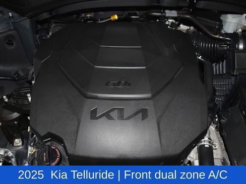 Used 2025 Kia Telluride S image 7