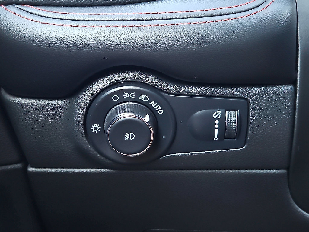 Used 2023 Dodge Durango R/T AWD/4WD image 22
