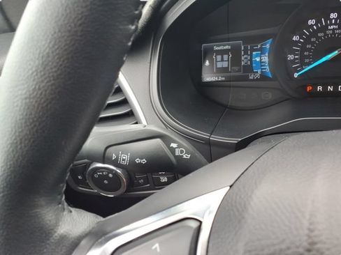 Used 2023 Ford Edge Titanium AWD/4WD image 26