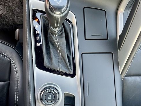 Used 2019 Chevrolet Corvette Z06 image 12