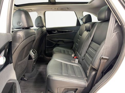 Used 2020 Kia Sorento SX FWD image 23