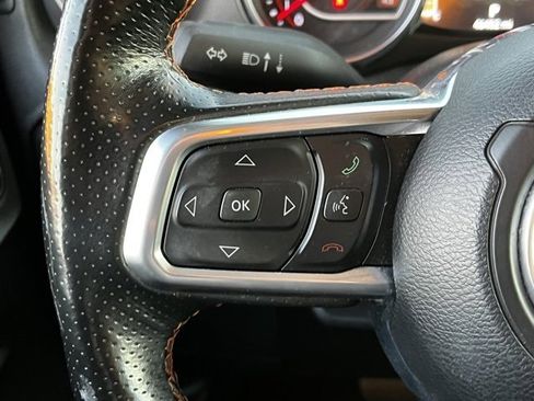 Certified 2021 Jeep Gladiator Mojave image 17