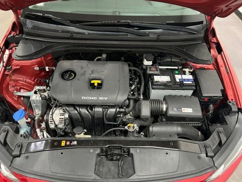 Used 2018 Hyundai Elantra SE w/ SE Connectivity Package 04 image 24