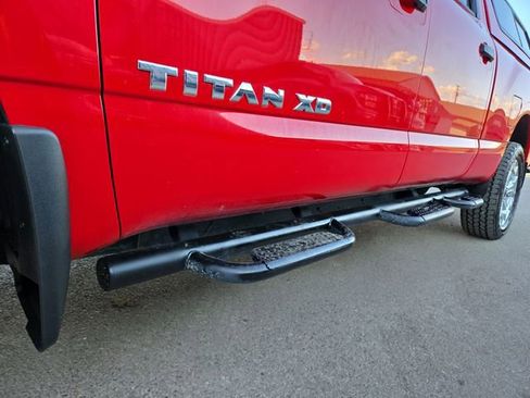 Used 2024 Nissan Titan SV w/ SV Convenience Package AWD/4WD image 9
