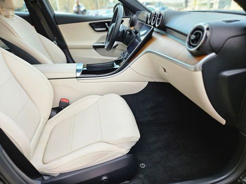 Certified 2022 Mercedes-Benz C 300 4MATIC Sedan image 9