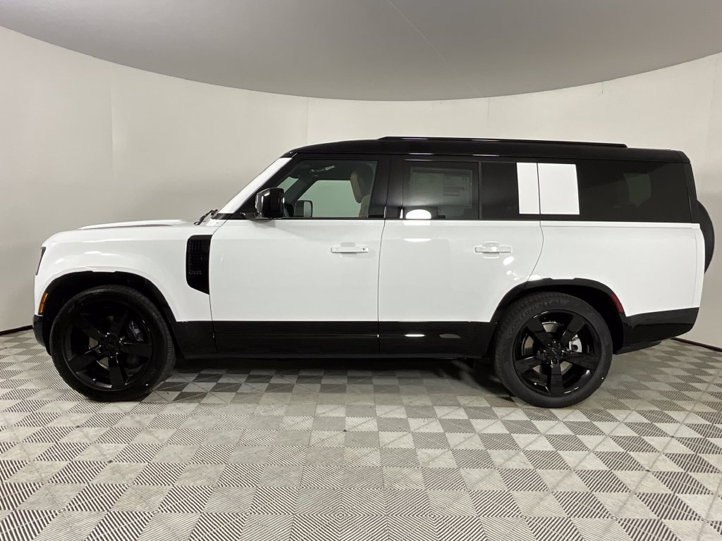 New 2026 Land Rover Defender 130 X-Dynamic SE AWD/4WD image 7