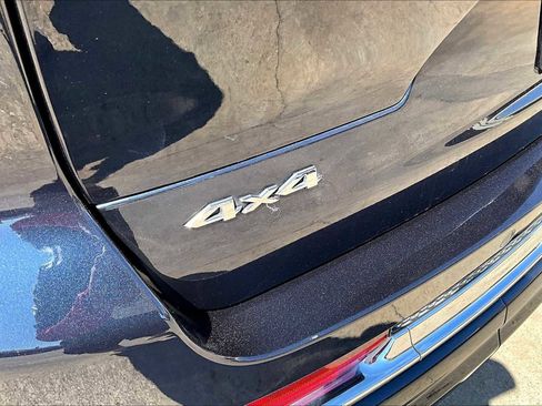 Used 2024 Jeep Grand Cherokee L Overland w/ Trailer Tow Package image 59