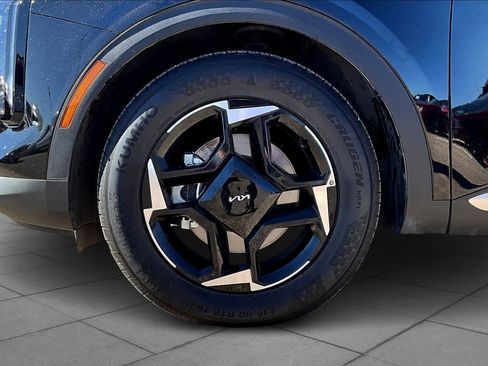 Certified 2026 Kia Sportage EX image 18