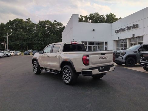 New 2026 GMC Canyon Denali AWD/4WD image 7