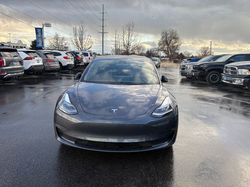 Used 2022 Tesla Model 3 Long Range image 3