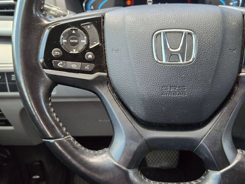 Used 2019 Honda Odyssey EX-L image 17