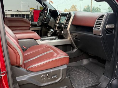 Used 2018 Ford F150 Platinum w/ Equipment Group 701A Luxury image 12