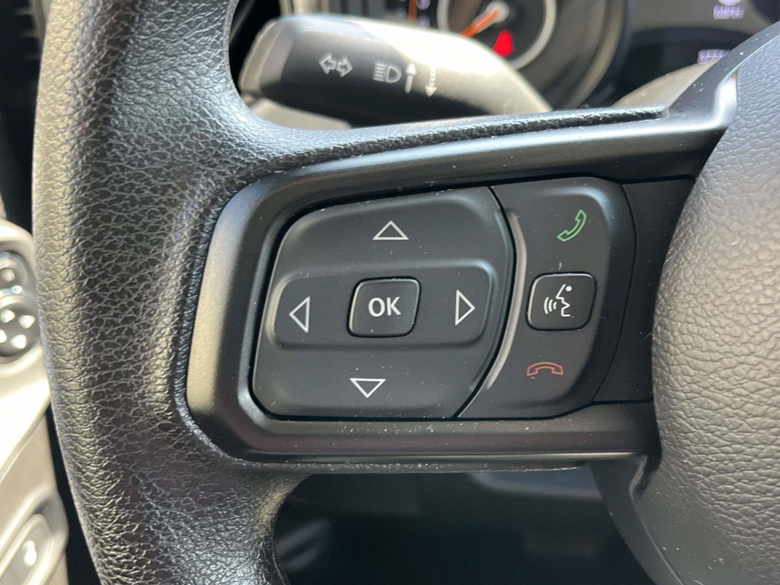 Used 2025 Jeep Gladiator Sport AWD/4WD image 19