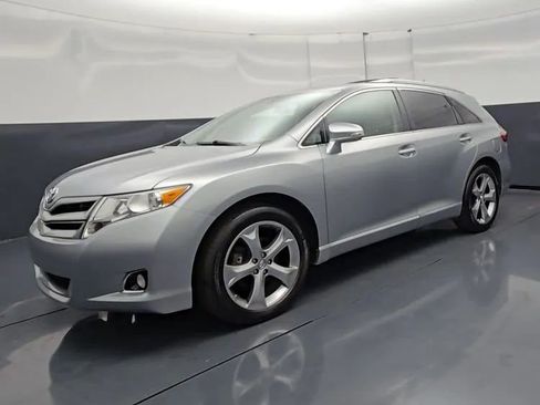Used 2015 Toyota Venza XLE AWD/4WD image 10