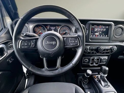 Used 2022 Jeep Wrangler Unlimited Sport AWD/4WD image 9