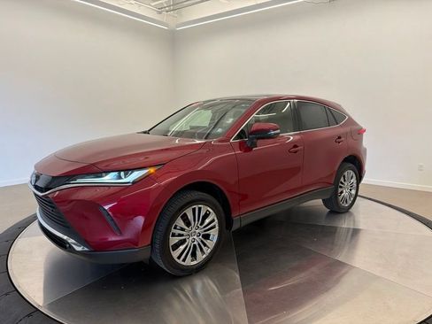 Used 2021 Toyota Venza Limited w/ Advanced Technology Package AWD/4WD image 7