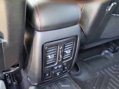 Used 2022 Dodge Durango R/T AWD/4WD image 15