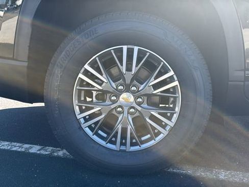 New 2026 Chevrolet Traverse LT w/ Driver Confidence Package image 9