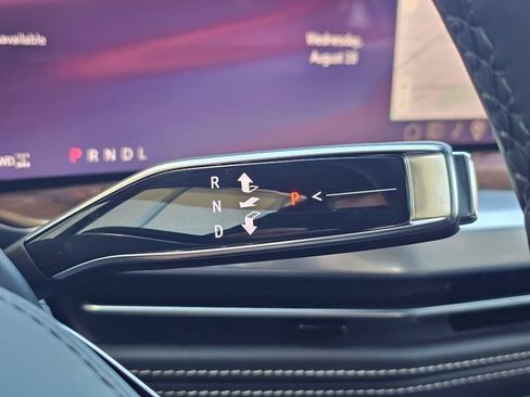 New 2026 Cadillac Escalade Platinum Sport AWD/4WD image 38