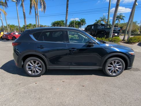 Used 2019 MAZDA CX-5 Grand Touring w/ GT Premium Package image 4