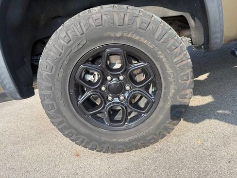 Used 2023 Chevrolet Silverado 1500 ZR2 w/ ZR2 Bison Edition AWD/4WD image 33