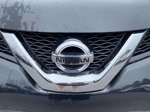 Used 2016 Nissan Rogue SV w/ SV Premium Package image 17