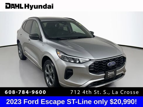 Used 2023 Ford Escape ST-Line image 1