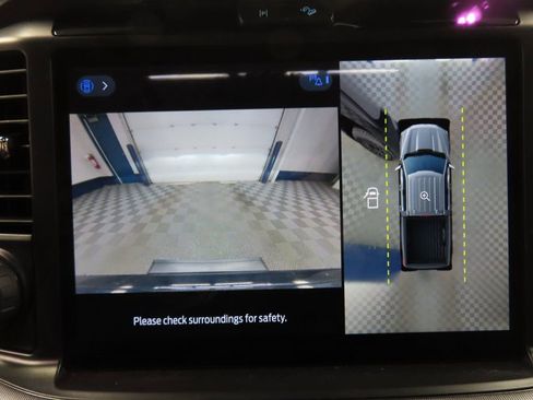 Used 2025 Ford F150 Platinum w/ FX4 Off-Road Package image 13