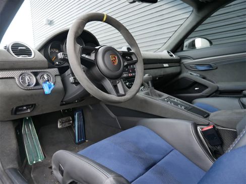 Used 2023 Porsche 718 Cayman GT4 RS image 4