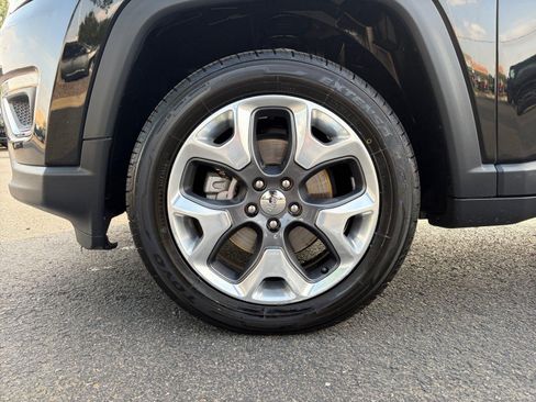 Used 2018 Jeep Compass Limited AWD/4WD image 11