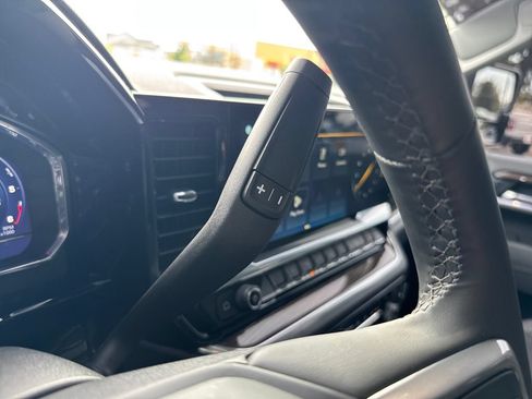 Used 2025 Chevrolet Silverado 2500 LT w/ Trail Boss Package AWD/4WD image 24
