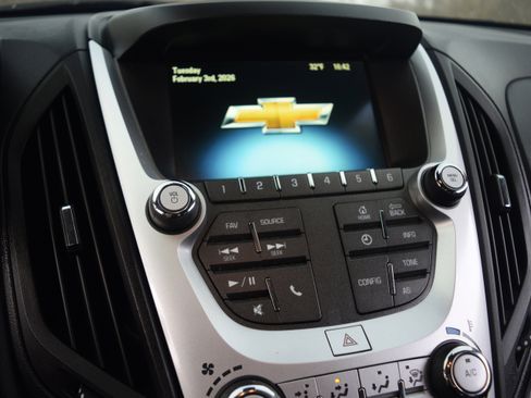 Used 2017 Chevrolet Equinox LS image 8