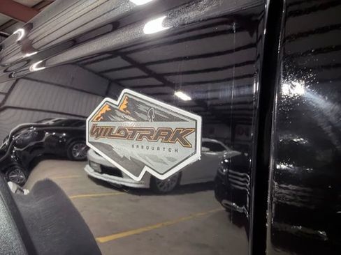 Used 2023 Ford Bronco Wildtrak AWD/4WD image 41