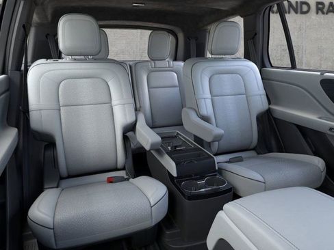 New 2026 Lincoln Aviator Black Label w/ Black Label Special Edition image 11