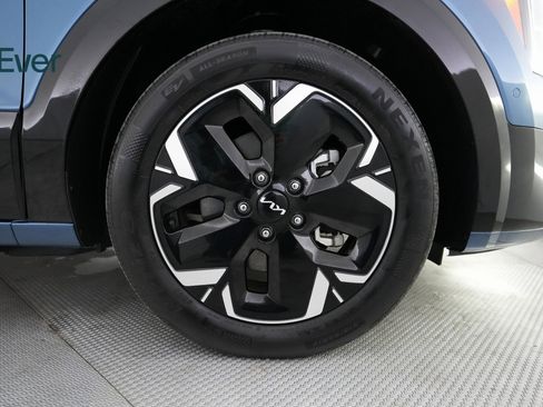 Used 2023 Kia Niro Wave image 19