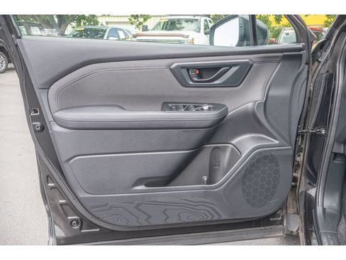 Used 2025 Subaru Forester Premium w/ Convenience Package #1 AWD/4WD image 18