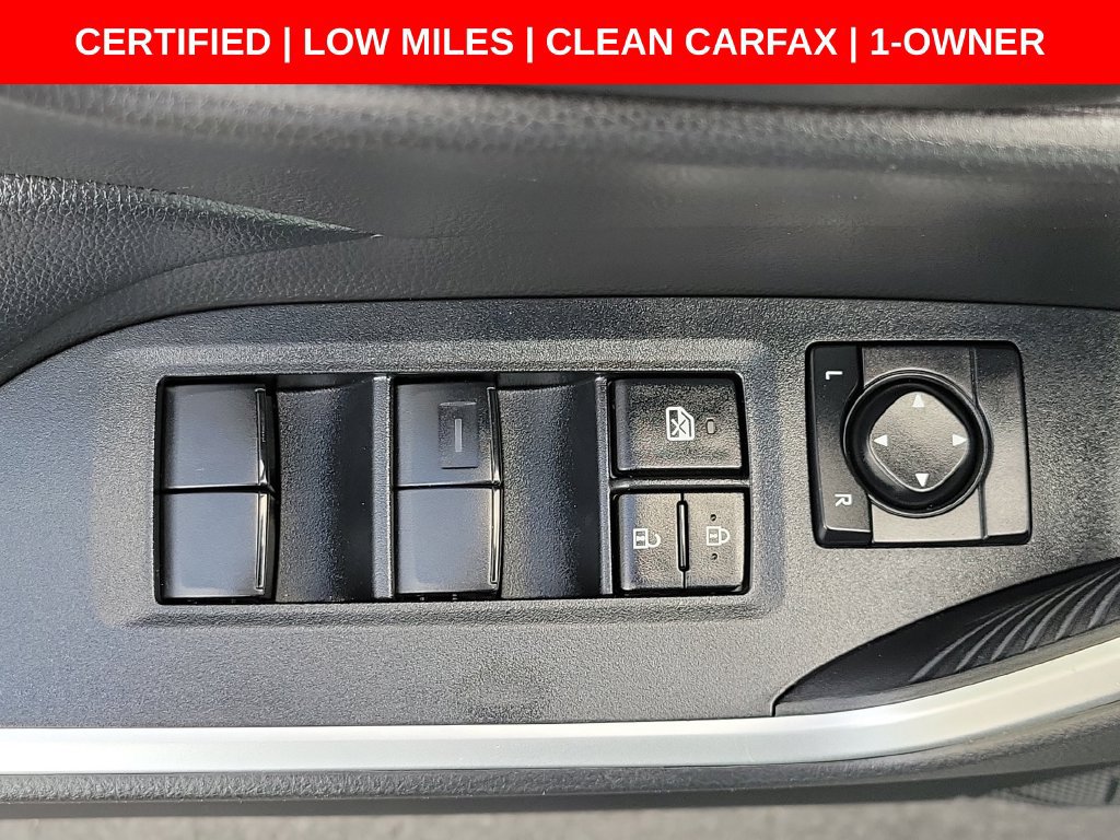 Used 2022 Toyota RAV4 LE AWD/4WD image 22